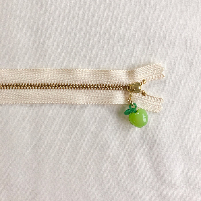 Apple Fruit Zipper - Antique Green