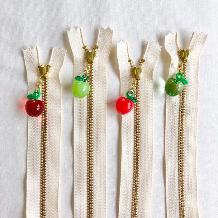 Apple Fruit Zipper - Antique Green