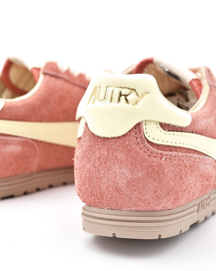 Autry Windspin Sneakers in Blush