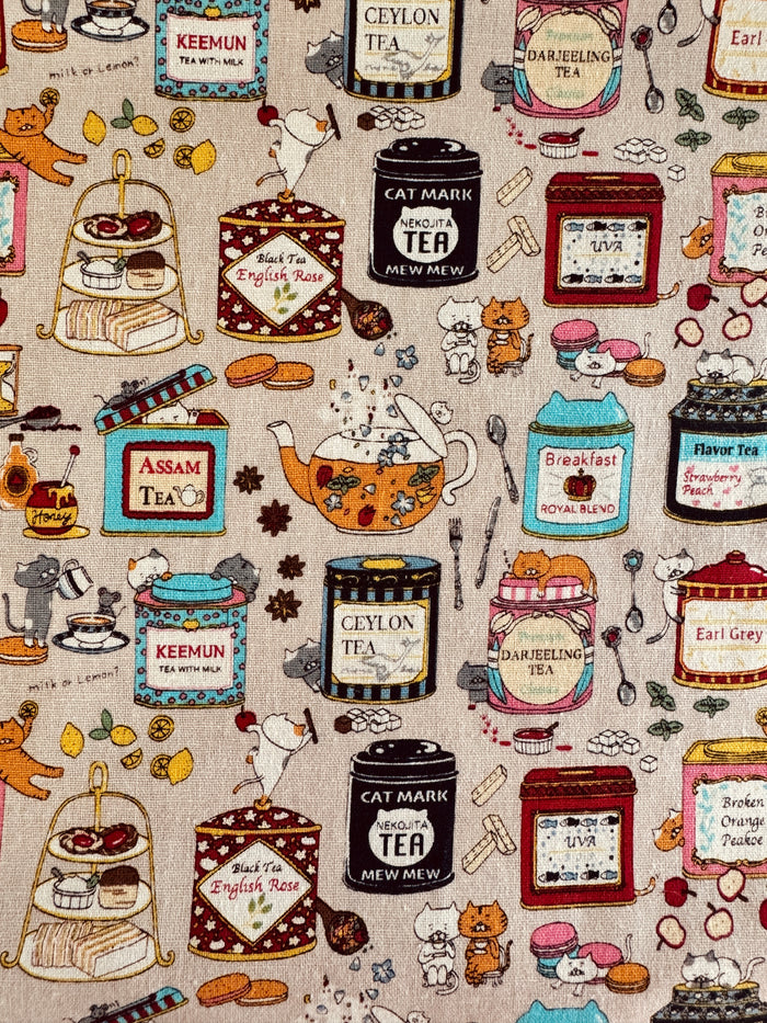 Black Tea Cat - Beige - Kobayashi