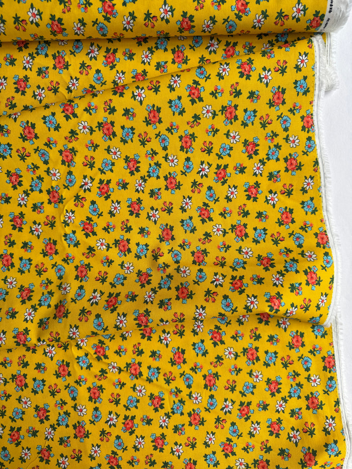 Daisies and Roses on Yellow - Yellow - MomNSon