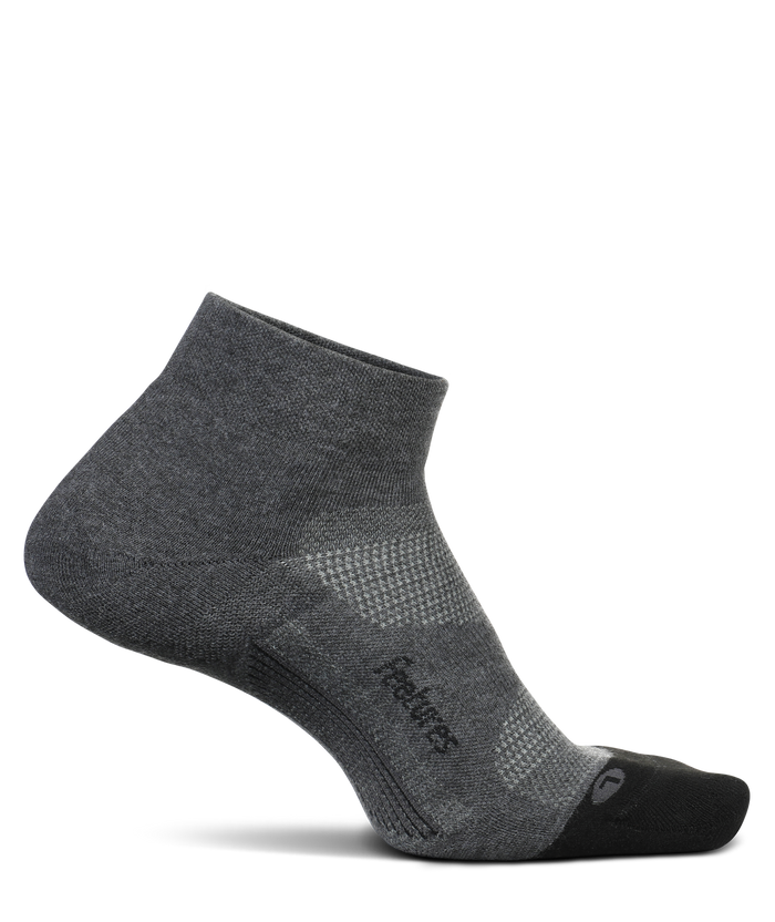Feetures Elite Max Cushion Low Cut Socks