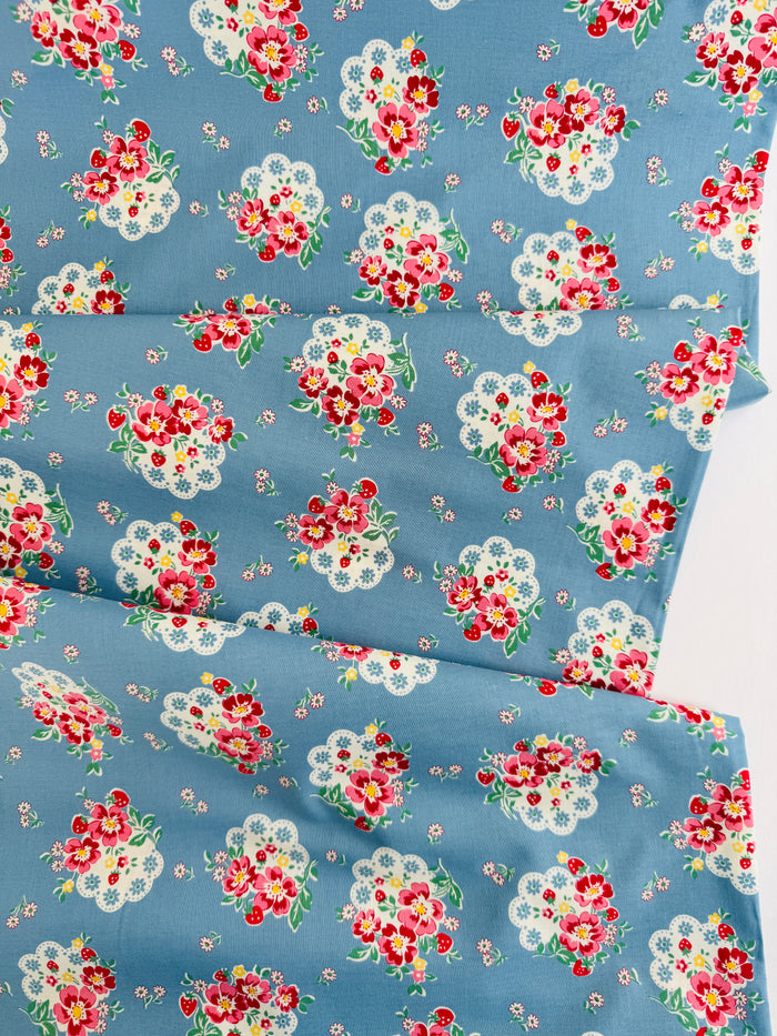 Flower Doily - Blue - Atsuko Matsuyama - 30's Collection - Yuwa