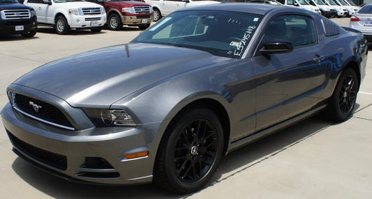 Ford UJ Sterling Gray Basecoat With Reducer Quart (Basecoat Only)