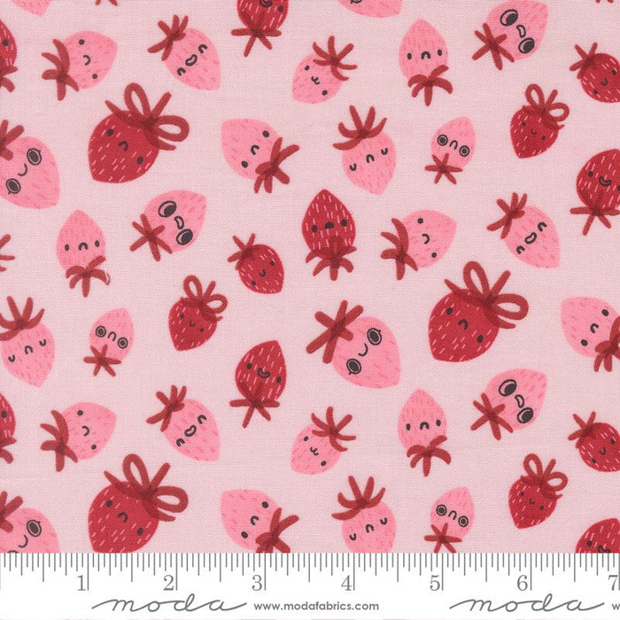 Funny Valentine - Strawberries - Blush - Lizzy House - Moda