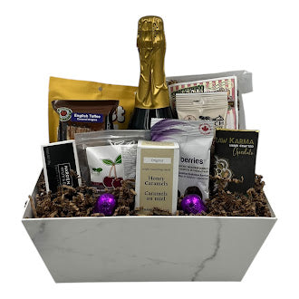 Gift Basket: Sweets 100