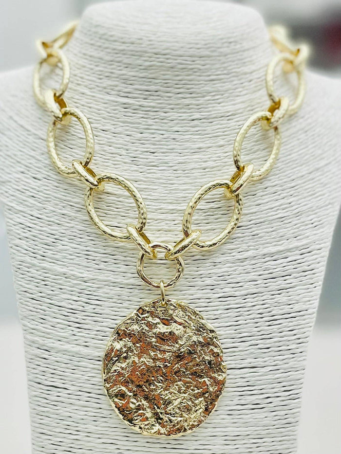 Hammered Chain w/Pendant