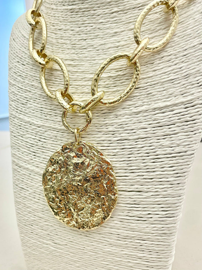 Hammered Chain w/Pendant