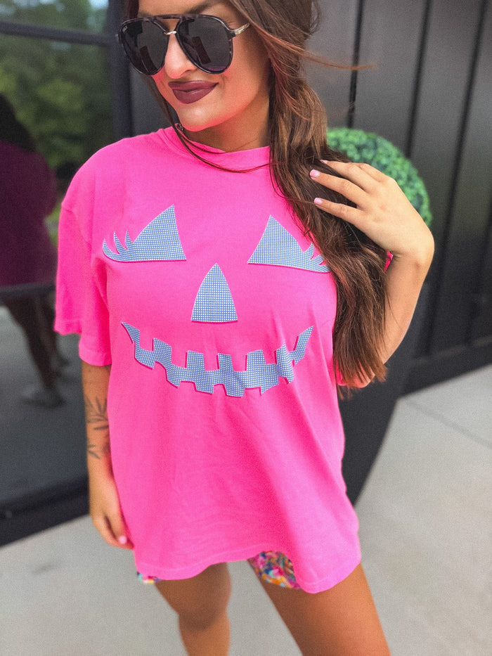INSTOCK: Checkered Pumpkin Face Graphic Tee on Neon Pink // SHIPS QUICK