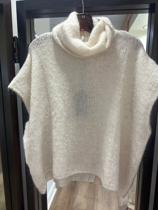 Knit Turtleneck Sleeveless Top