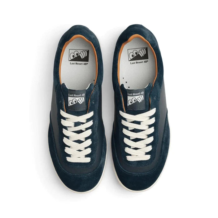 LAST RESORT - CM001 LO (NAVY/WHITE)