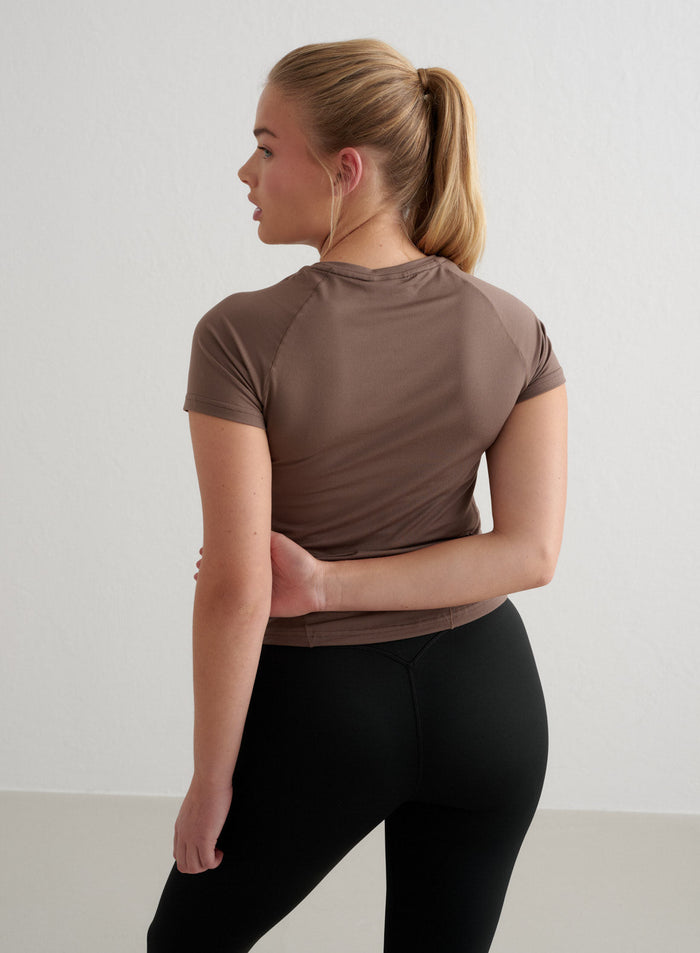 [S - 5'5"]