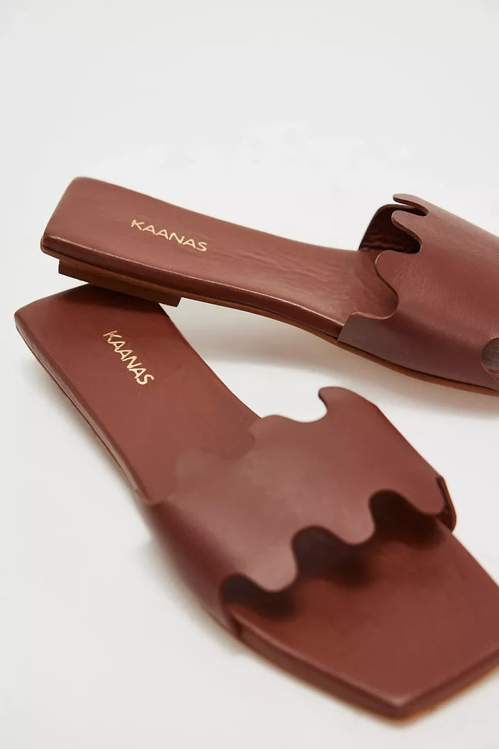 Mallawi Wavy Sandal - Brown