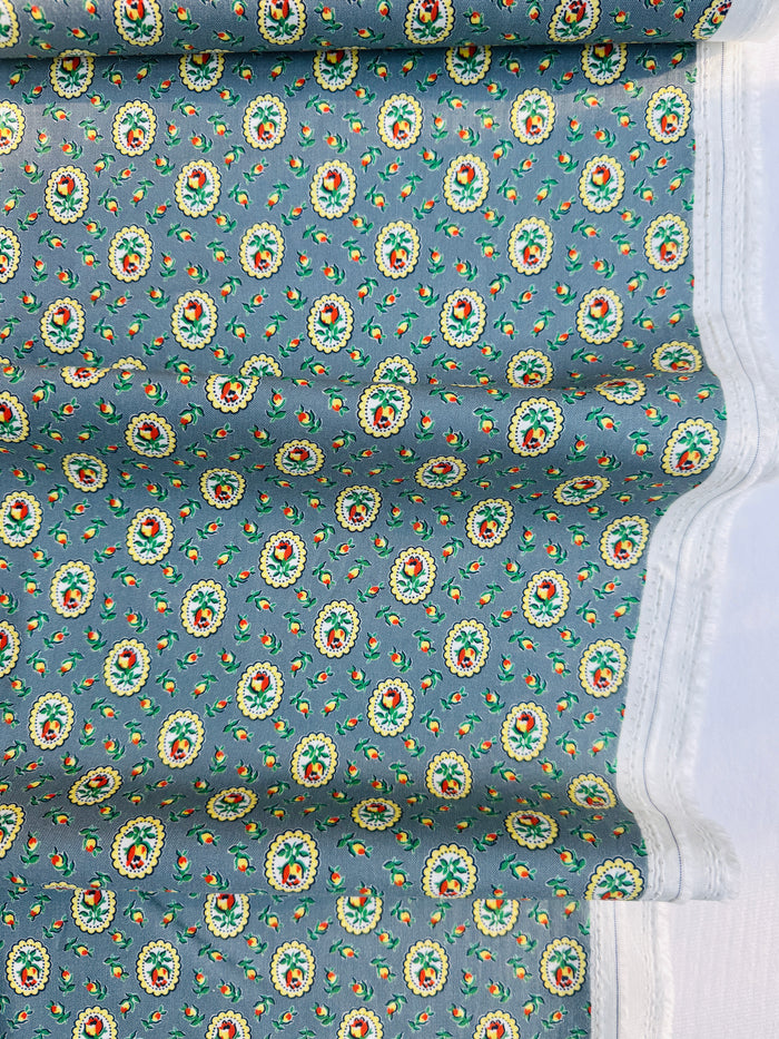 Medallion - Blue/Grey - MomNSon