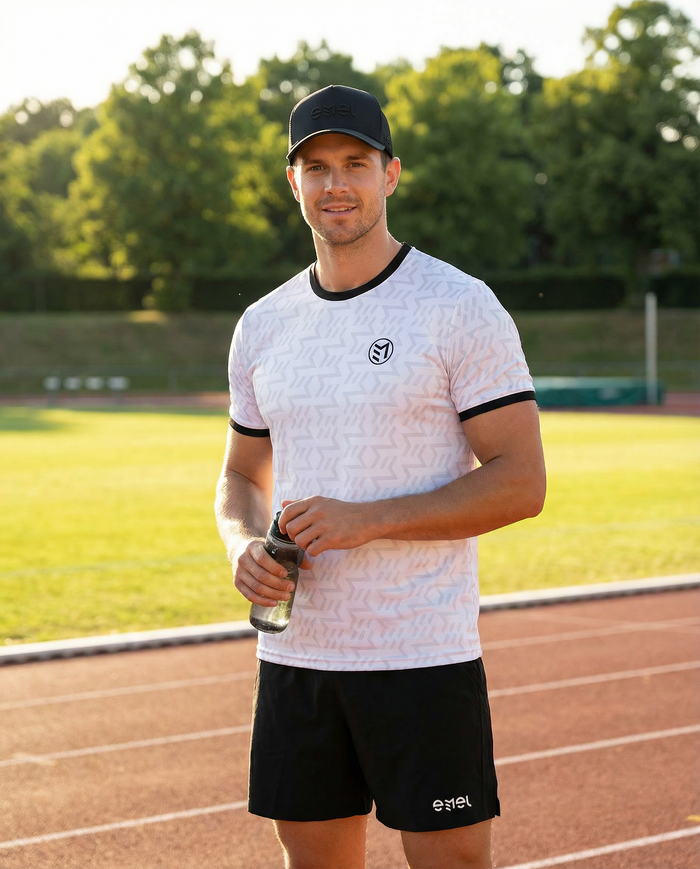 ONAMA CAP BLACK