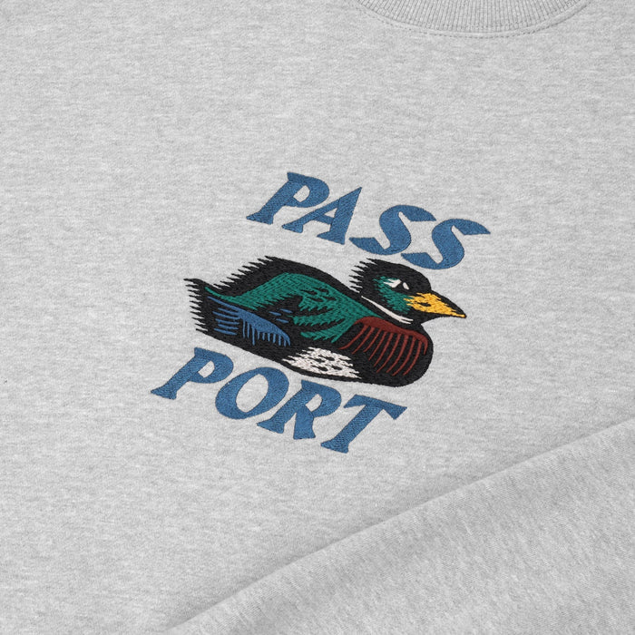 PASSPORT - FAST DUCK SWEATER ASH