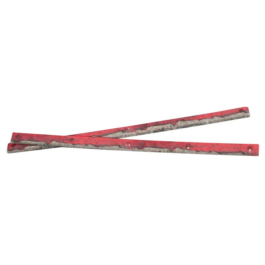 PIG - RAILS RED CURB