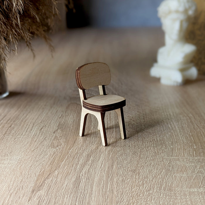 Retro Desk And Chair 1:12 Scale