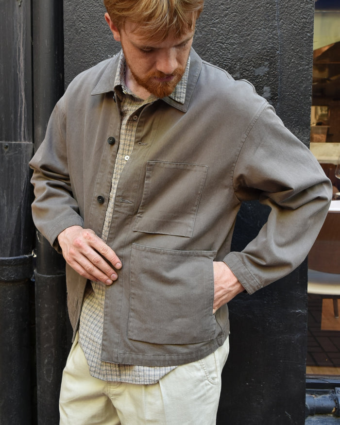 Rough Side Comfort Jacket in Mud