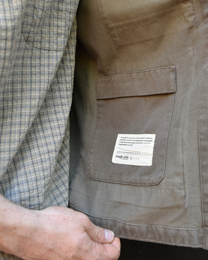 Rough Side Comfort Jacket in Mud