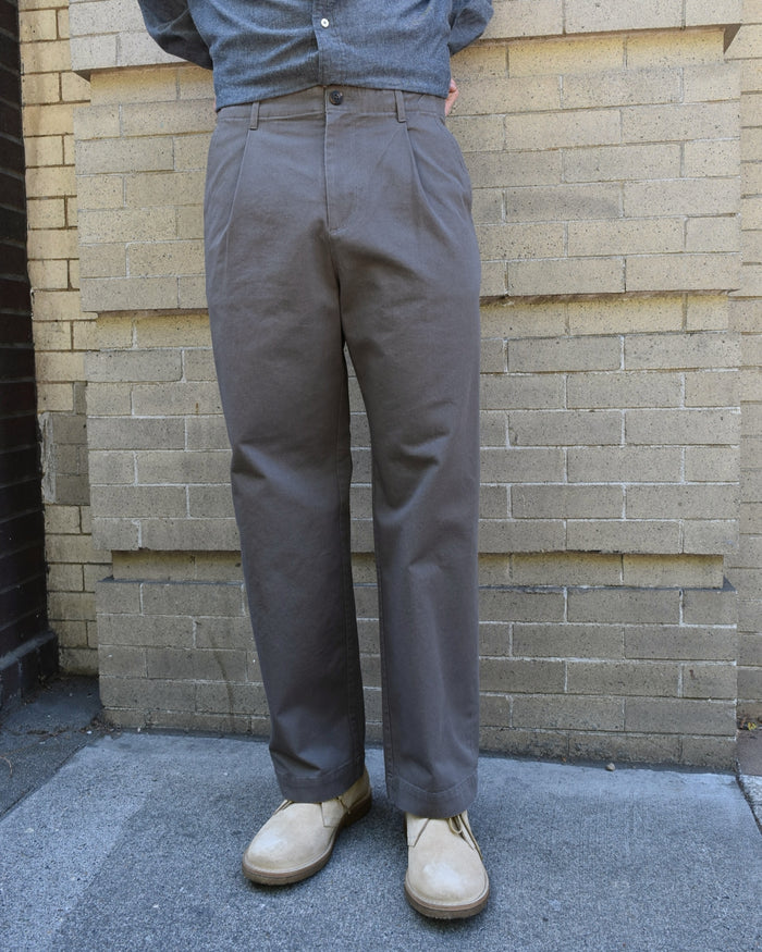 Rough Side Slob Pants in Mud