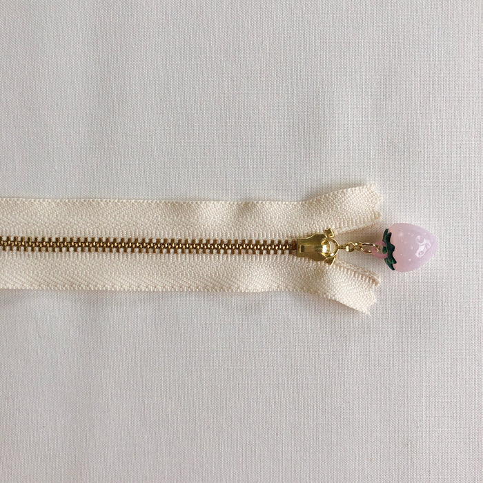 Strawberry Fruit Zipper - Antique Pink