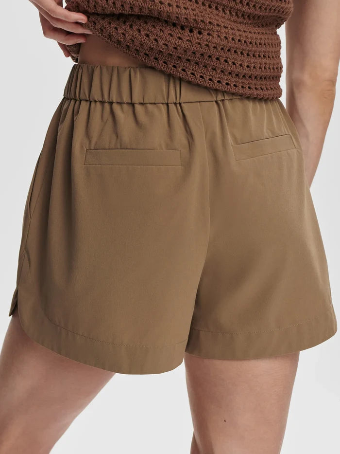 Varley-Nilla Mid Rise Short 3.5"-Taupe Stone