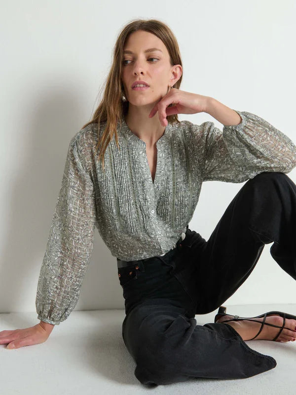 Vella Pintucked Top-Garden Floral