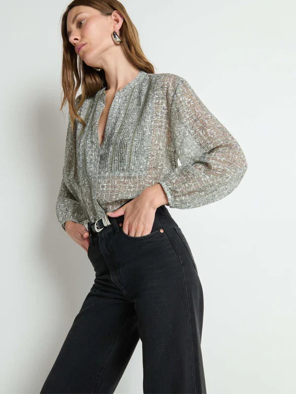Vella Pintucked Top-Garden Floral